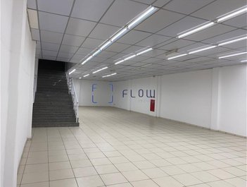 industrial em Rua Doze de Outubro, Lapa - São Paulo - SP