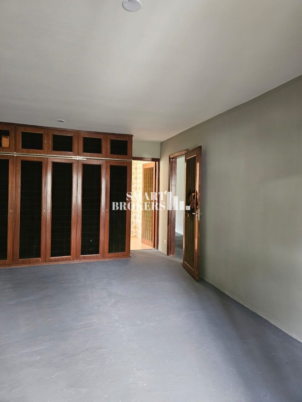 Casa de 4 Dormitórios, 3 salas, 5 banheiros e 2 Vagas - Alto de Pinheiros - São Paulo/SP