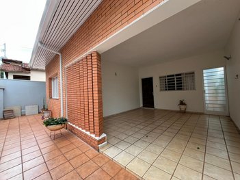 house em Rua Doutor Miranda Júnior, Vila Assis - Jaú - SP