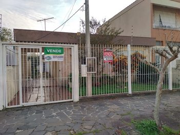 house em Travessa Afonso Mabilde, Santa Maria Goretti - Porto Alegre - RS
