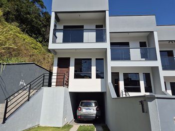 house em Rua Jacatirão, Potecas - São José - SC