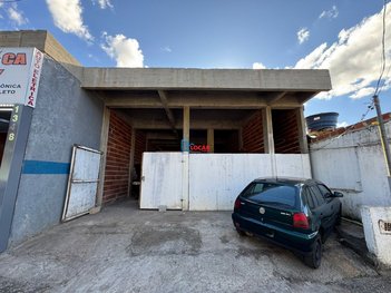 business em Avenida Armando Fajardo, Loanda - João Monlevade - MG