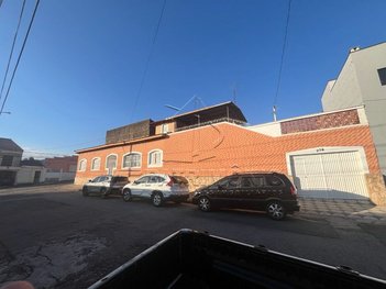 house em Rua Antônio Pereira Camargo, Vila Santana - Sorocaba - SP