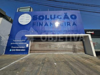 business em Avenida Rondon Pacheco, Saraiva - Uberlândia - MG