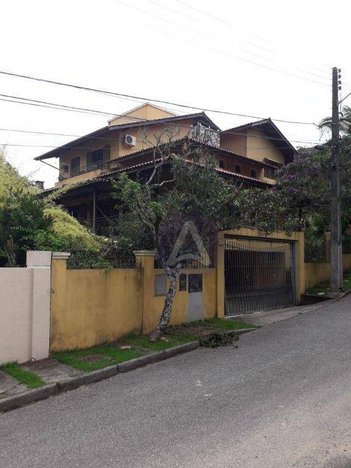 house em Servidão Ruth Bastos de Oliveira, Lagoa da Conceição - Florianópolis - SC