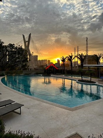 apartment em Avenida Duquesa de Goiás, Real Parque - São Paulo - SP