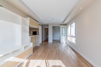 apartment em Rua Eudoro Berlink, Auxiliadora - Porto Alegre - RS