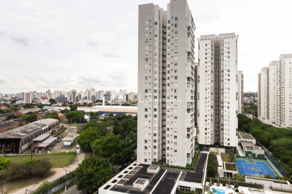 2b426931-b5b1-414f-8657-a2017ac6723c