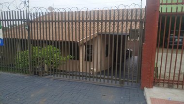 house em Rua Jonas Barbosa Leite, Alpes - Londrina - PR