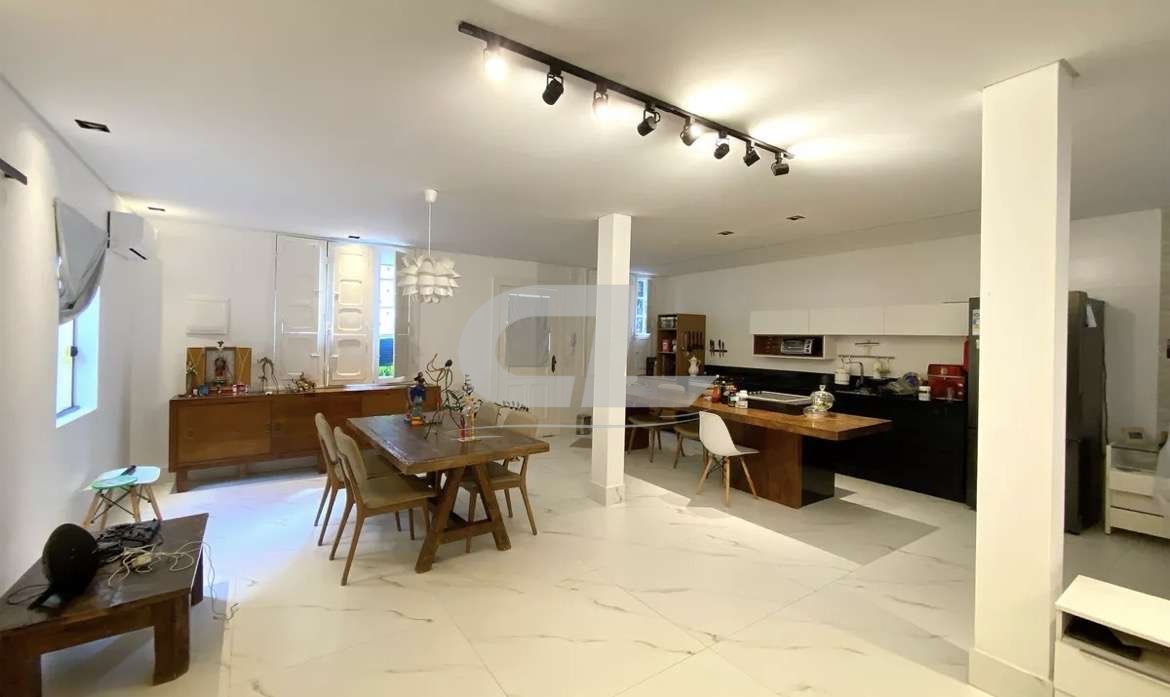 Casa com 3 quartos — Centro, Belo Horizonte