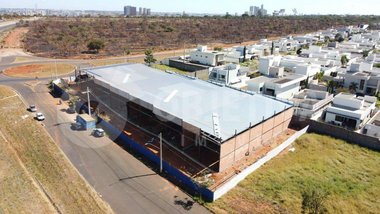 business em Via Marginal, Laranjeiras - Uberlândia - MG