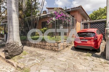 house em Rua Professor Fernando Carneiro, Três Figueiras - Porto Alegre - RS