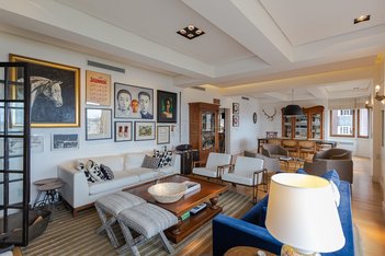 apartment em Rua Cândido Batista de Oliveira, Moinhos de Vento - Porto Alegre - RS