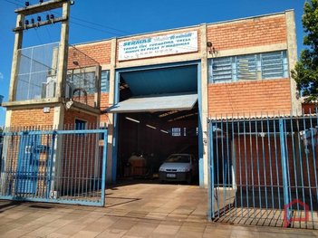 industrial em Claris Amadeo Rossi, Feitoria - São Leopoldo - RS