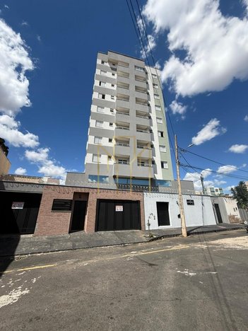 apartment em Rua Maria Esperança, Santa Mônica - Uberlândia - MG