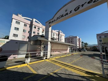 apartment em Rua Pedro Theisen Júnior, Aririú - Palhoça - SC