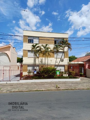 apartment em Travessa Serafim Terra, Jardim Botânico - Porto Alegre - RS