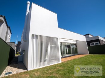 house em Avenida Red Park, São João do Rio Vermelho - Florianópolis - SC