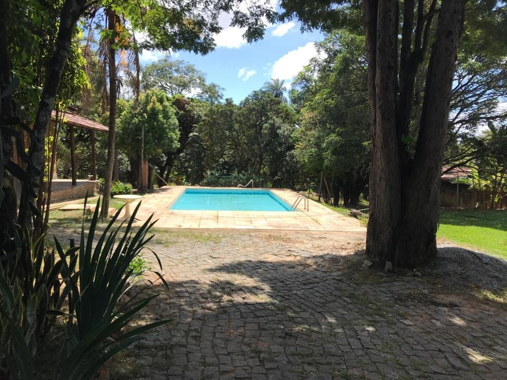 Casa com 3 quartos — Braúnas, Belo Horizonte