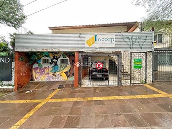 house em Avenida Plínio Brasil Milano, Passo da Areia - Porto Alegre - RS