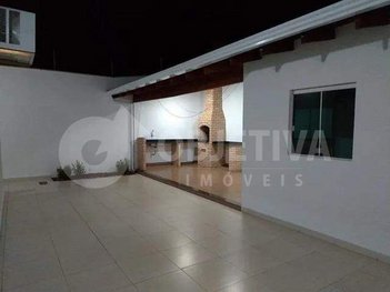 house em Alameda Antonio Cláudio Ricardo Souza, Jardim Holanda - Uberlândia - MG