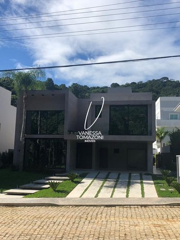 house em das Arapongas, Ariribá - Balneário Camboriú - SC