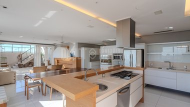apartment em Rua Tito Lívio Zambecari, Mont Serrat - Porto Alegre - RS
