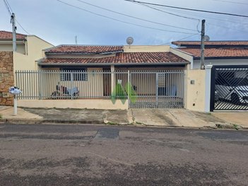 house em Rua Mário Guimarães, Vila Nova Botucatu - Botucatu - SP
