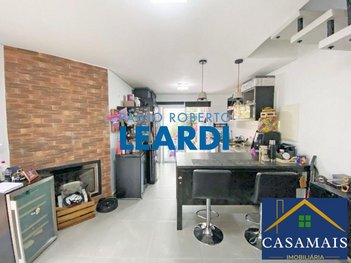 apartment em Estrada Municipal Walter Steurer, Chácara Pavoeiro - Cotia - SP