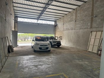 industrial em Avenida Piraporinha, Vila Nogueira - Diadema - SP