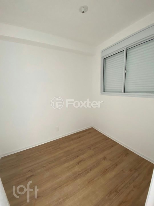 f8430900