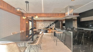 apartment em Rua Lourenço Bizinelli, Campo Comprido - Curitiba - PR