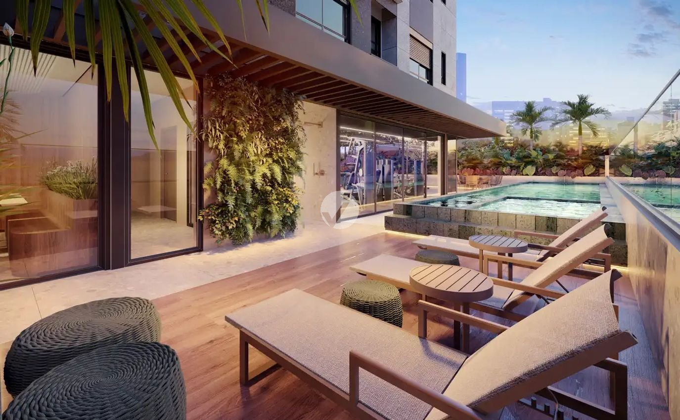 Piscina com deck