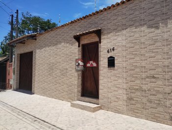 house em Rua Enilda Mantovani Silva, Jardim Britânia - Caraguatatuba - SP