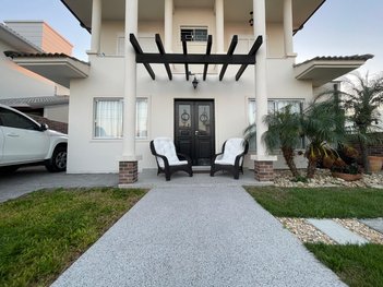 house em Rua do Farol, Campeche - Florianópolis - SC