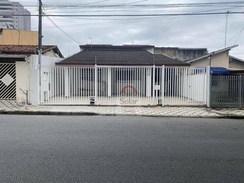 house em Rua Madre Eulália Perrotin, Parque Residencial Bom Conselho - Taubaté - SP