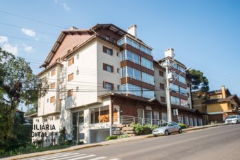 apartment em Rua Prefeito Nelson Dinnebier, Centro - Gramado - RS