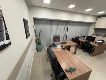 office em Rua Jurandir Martins Filho, Loteamento Residencial e Comercial Bosque Flamboyant - Taubaté - SP
