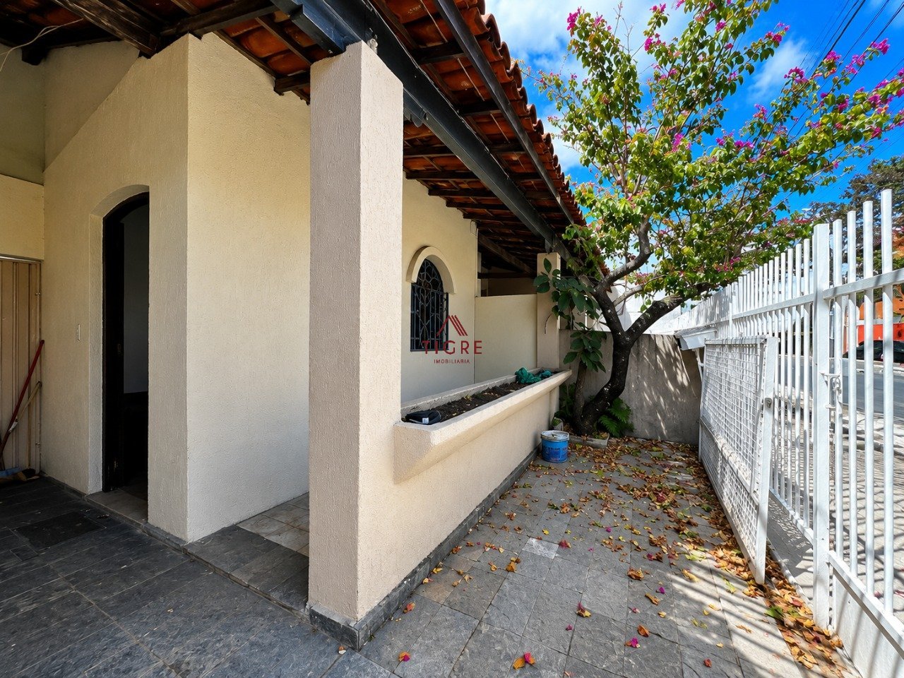 Casa com 4 quartos — Itapoã, Belo Horizonte