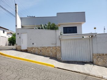 house em Rua Luiz Gazonato, Jardim Europa - Laranjal Paulista - SP