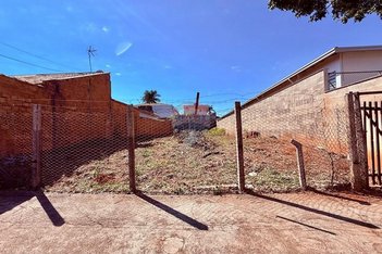 land_lot em Rua Luzia de Masseno Pontes, Jardim Planalto - Botucatu - SP