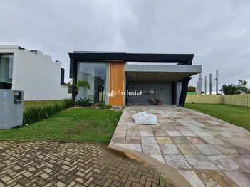 house em Rua Rio Divisa, Centro - Xangri-Lá - RS