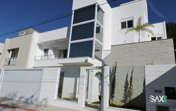 house em Rua Cruz e Sousa, Praia dos Amores - Balneário Camboriú - SC