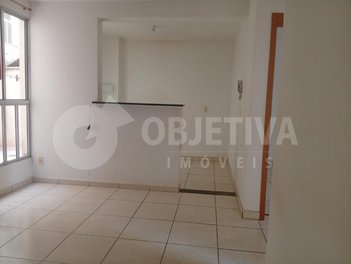 apartment em Alameda José de Oliveira Guimarães, Jardim Holanda - Uberlândia - MG