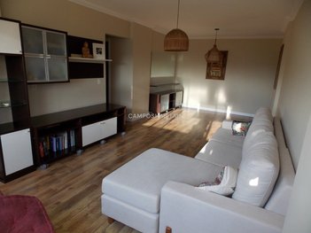 apartment em Rua Veríssimo Rosa, Jardim Botânico - Porto Alegre - RS