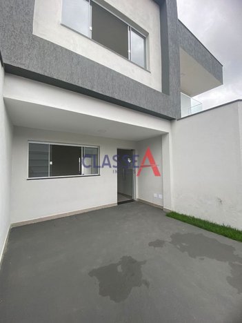 house em Avenida Juscelino Kubsticheck, Adelia Issa - Pedro Leopoldo - MG