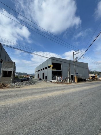 industrial em Rua Antonio Lopes Gonçalves Bastos, Rio Pequeno - Camboriú - SC
