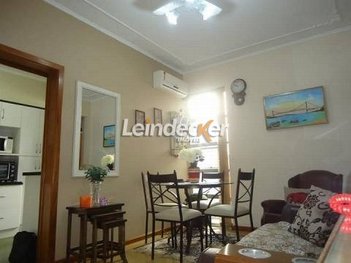 apartment em Rua Teixeira de Freitas, Santo Antônio - Porto Alegre - RS