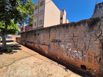 commercial_land_lot em Rua Prefeito Hugo Cabral, Centro - Londrina - PR