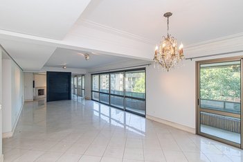 apartment em Rua Farnese, Boa Vista - Porto Alegre - RS